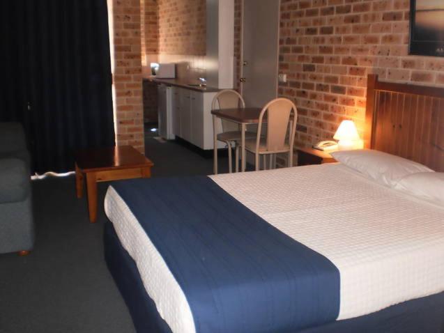 Lake Haven Motor Inn Gorokan Szoba fotó