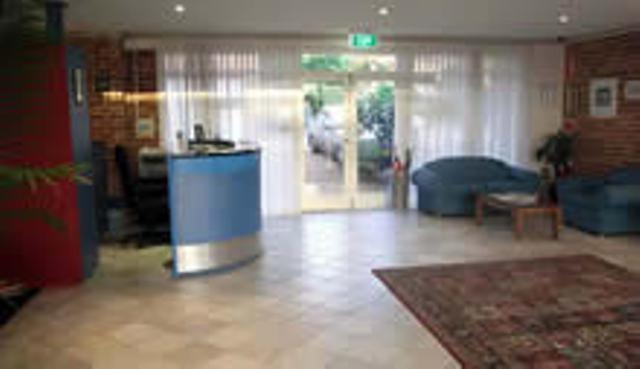 Lake Haven Motor Inn Gorokan Kültér fotó